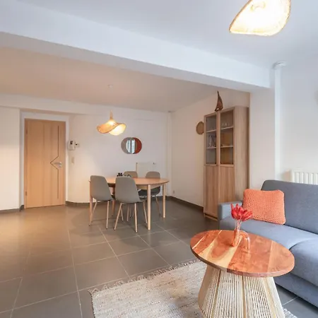 Bright, Calm & Stylish With Balcony * Ostende