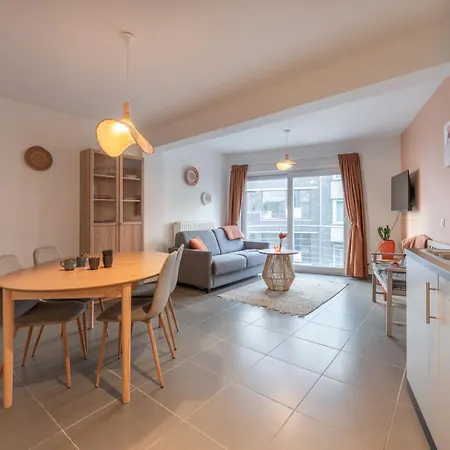 Bright, Calm & Stylish With Balcony * Ostend