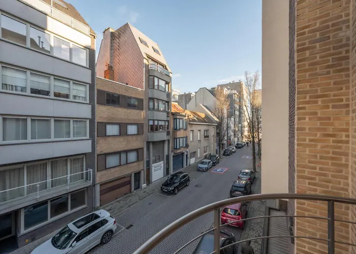 Appartement Bright, Calm & Stylish With Balcony Oostende