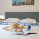 Bright, Calm & Stylish With Balcony Apartment *